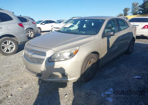 2013 Chevrolet Malibu 1Ls z USA, uszkodzony, nr VIN 1G11B5SA2DF171023